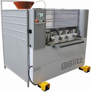 Шкантозабивной станок Blitz с ЧПУ (Vitap) предназначен для сверления, нанесения клея на заготовку и забивания шипов