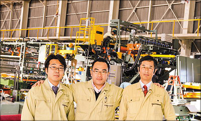 На фото (слева направо): Токи Ишихара, менеджер Hashimoto Denki, ответственный за российский рынок; Юничиро Хашимото, президент компании Hashimoto Denki; Нобоюки Хашимото, директор Hashimoto Denki 