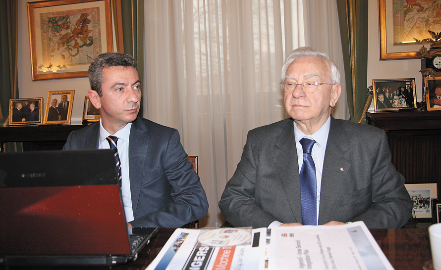 Президент холдинга г-н Аттилио Камоцци и генеральный директор Camozzi SpA г-н Марко Камоцци