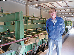 Андрей Вихров, управляющий директор ОАО «Тернейлес» по производству пиломатериалов, около сортировочной линии Springer