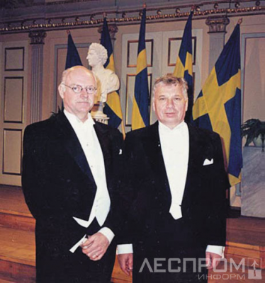 Избрание членом Шведской Королевской академии сельского и лесного хозяйства. Стокгольм, 2001 г.