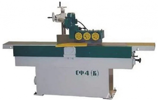 Рис. 3. Фуговальный станок СФ- 4К с автоподатчиком, Кировский станкозавод