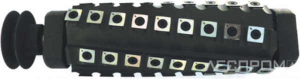 Рис. 4. Вал helical с квадратными ножами, расположенными по спирали