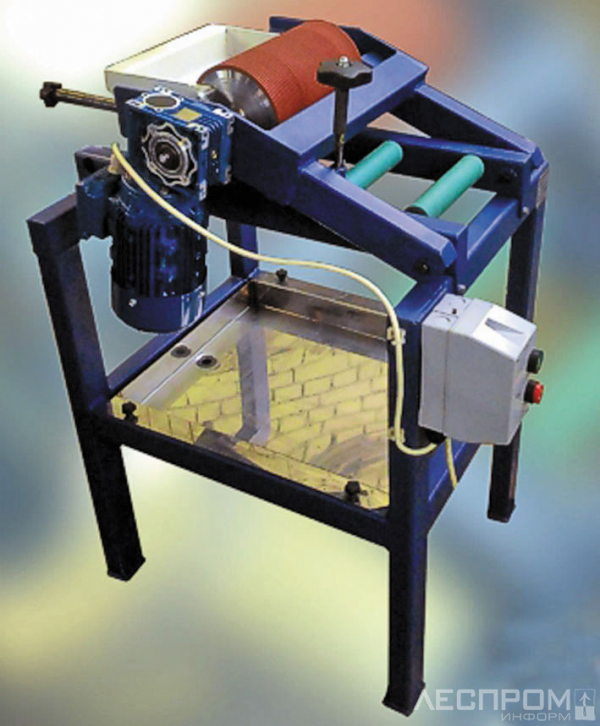 Рис. 7. Клеенаносящий станок УНК-01, «Лоза»