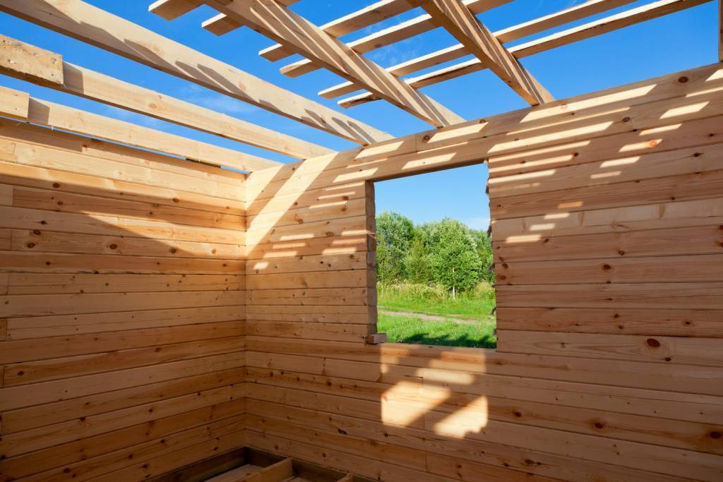 Использование эскроу-счетов даст толчок для развития деревянного домостроения в России